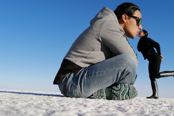 Uyuni Salt Flat 1 Day Tour +Sunset in the Salt Water Region with Mirror Effect