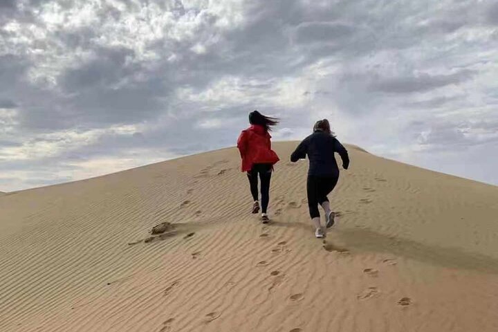 Private Day Tour to Kubuqi Desert from Hohhot with Pick Up