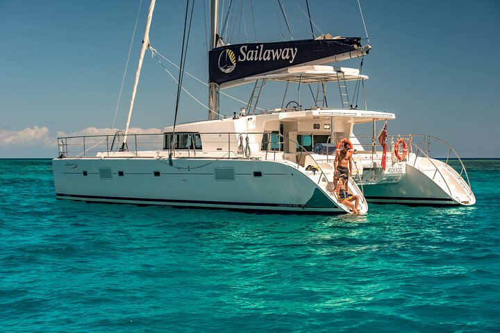 Afternoon Low Isles Snorkelling & Sunset Sail from Port Douglas