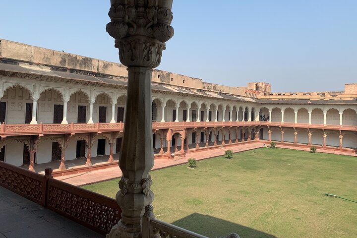 Same Day Taj Mahal Tour by Flight from Mumbai, Pune or Chennai