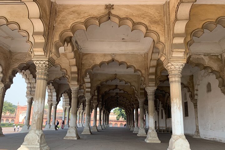Same Day Taj Mahal Tour by Flight from Mumbai, Pune or Chennai