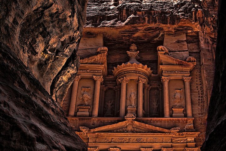 2-Day Private Tour from Amman: Petra, Wadi Rum Camp & Dead Sea.