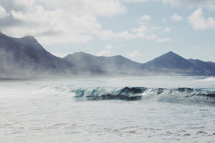 4h - Extended Private Sailing Tour around the Lobos Island