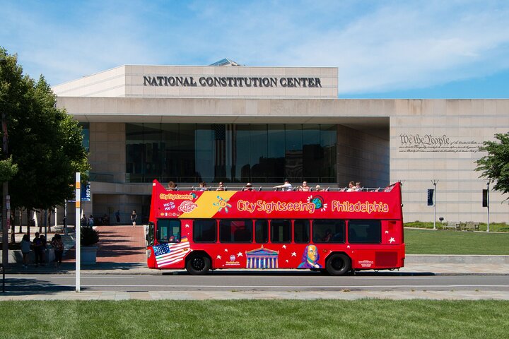 City Sightseeing Philadelphia HOHO Bus Tour + Bookable Extras