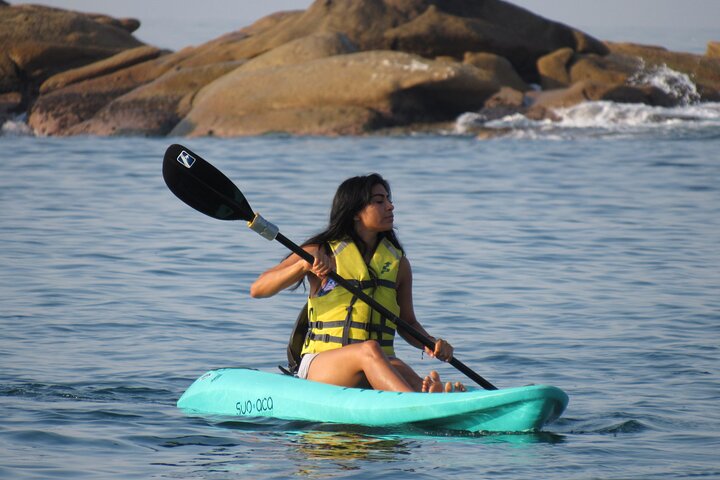 Kayaks Tour to El Morro Islet