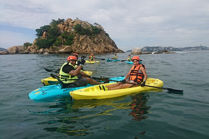 Kayaks Tour to El Morro Islet