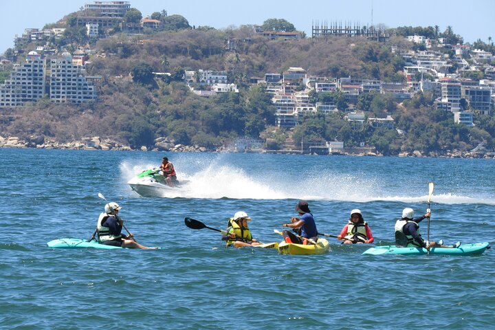 Kayaks Tour to El Morro Islet