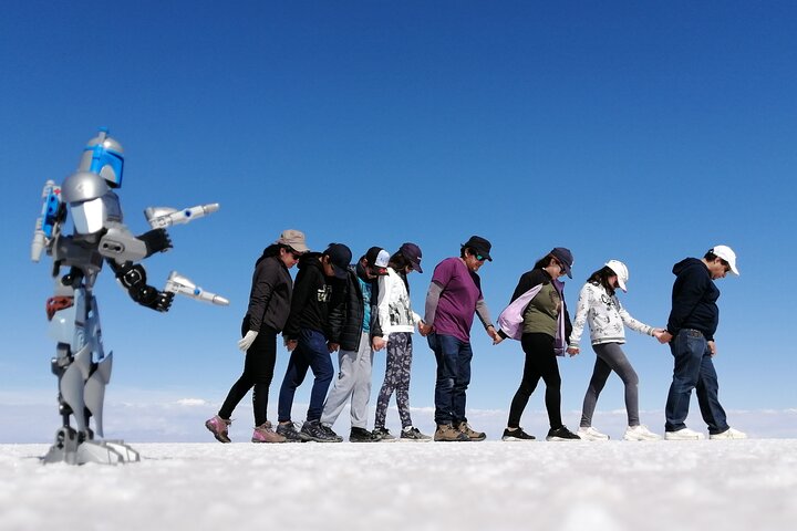 Uyuni Salt Flat 1 Day Tour +Sunset in the Salt Water Region with Mirror Effect
