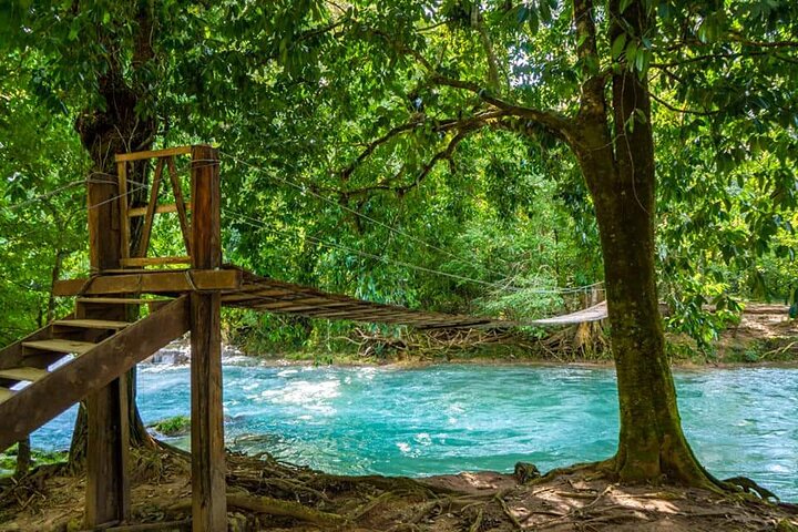 From Palenque Misol Ha, Agua Azul and Transfer to San Cristóbal de las Casas