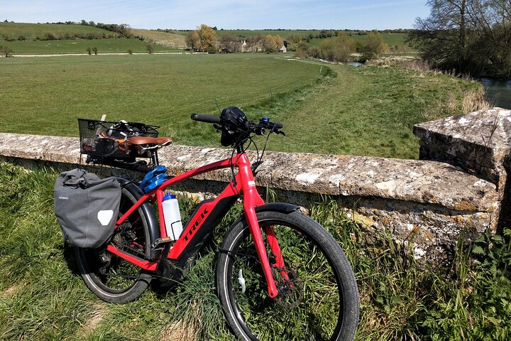 Cotswolds Electric Bike One Day Private Tour starts near Oxford