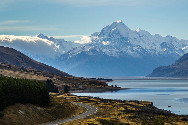 Mt Cook & Hooker Valley Small Group Tour from Queenstown