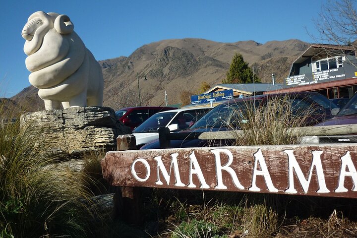 Mt Cook & Hooker Valley Small Group Tour from Queenstown