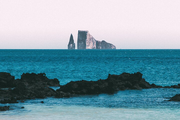 Full-day Adventure Tour at Kicker Rock (León Dormido)
