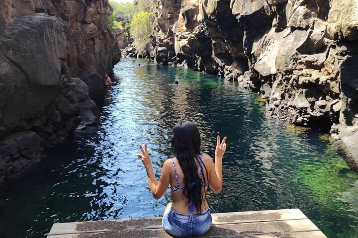 Half Day Bay Tour in Santa Cruz Island