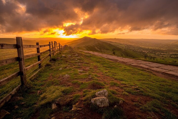 Peak District Tour App, Hidden Gems Game and Big Britain Quiz (7 Day Pass) UK