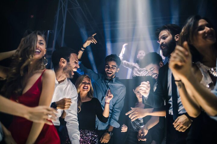 Belgrade Nightlife Bar Pub Club Crawl with Drinks