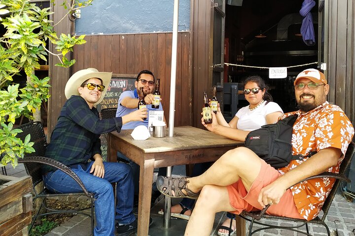 Private Art Pottery Tour: Tlaquepaque, Tonalá, and Clay Workshop
