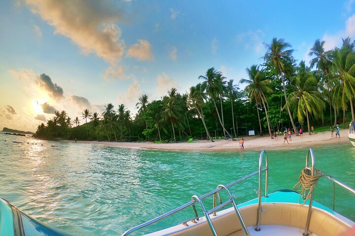 PRO-SNORKELING to Explore Hidden Coral Reefs (MAX 10 PAX)