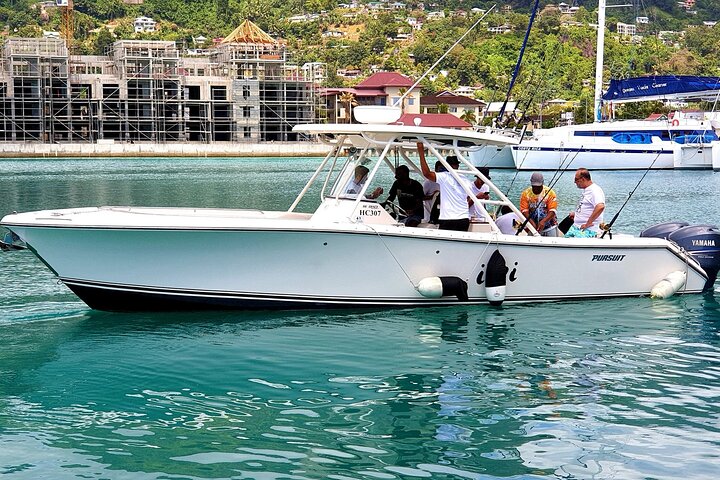 La Digue - Mahe Private boat transfer (up to 8 pax)