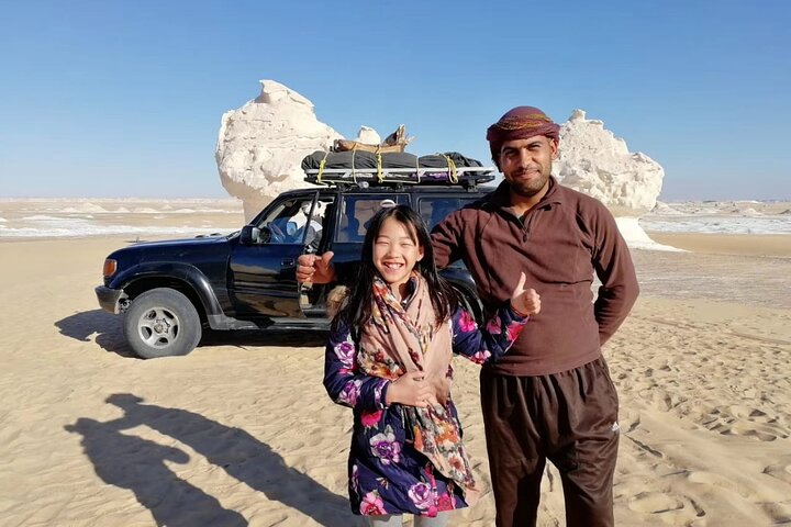 2-Day Bahariya Oasis White and Black Overnight Camping Jeep Tour