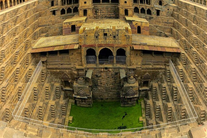 One Way Transfer From Alwar To Jaipur Via Bhangarh & Abhaneri
