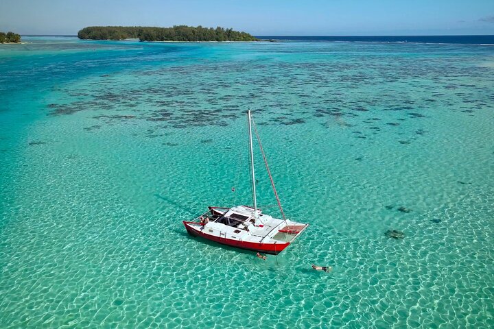PRIVATE Half Day Tour : Moorea Snorkeling & Sailing on a Catamaran named Taboo