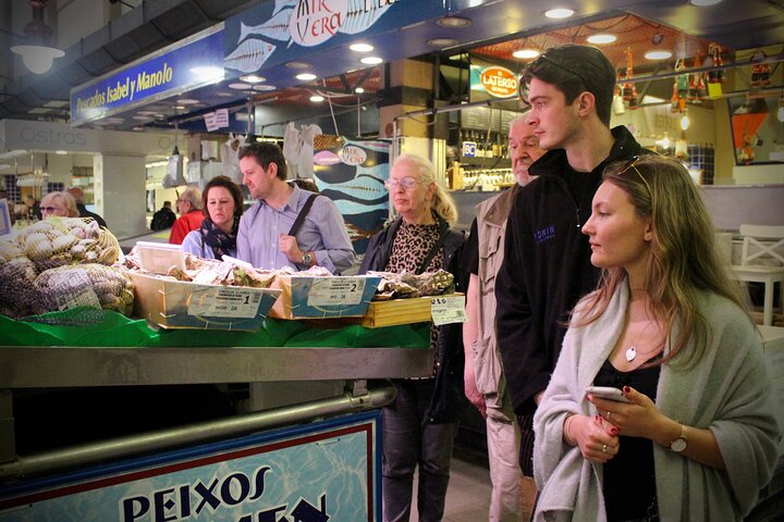 Food Tasting Walking Tour in Palma with a Local