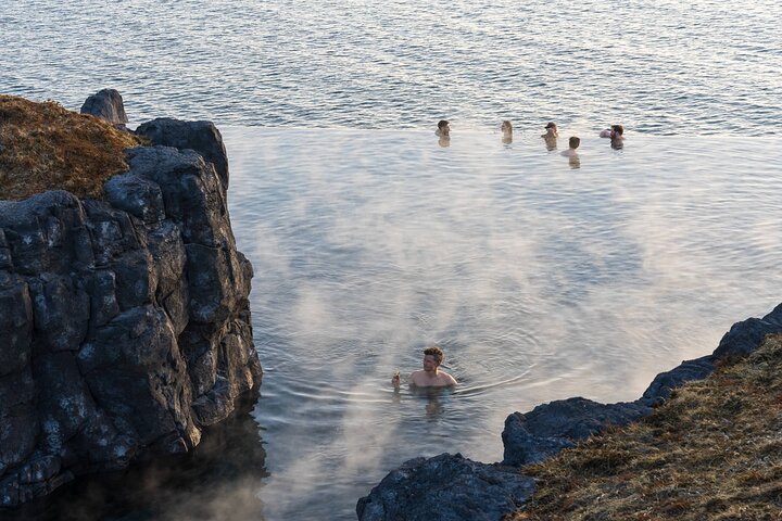 Sky Lagoon Ticket with 7-Step Ritual and Transfers from Reykjavik