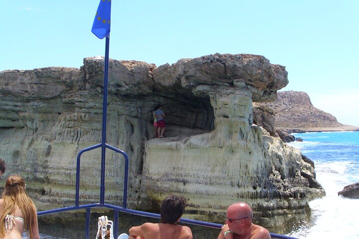 APHRODITE II -LAZY DAY CRUISE-BLUE LAGOON,TURTLE COVE, with LUNCH