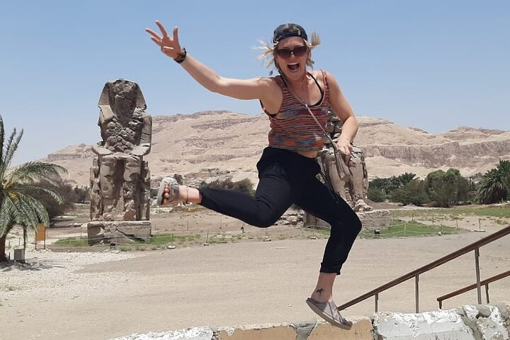 4-Day Nile Cruise sails Aswan to Luxor&Abu Simbel.Hot air Balloon