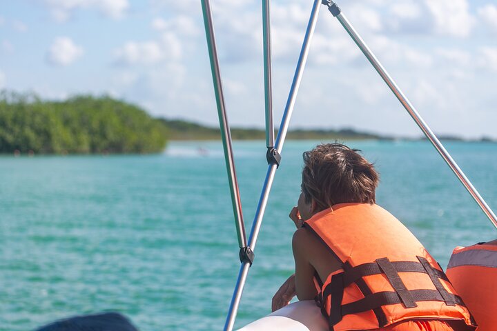 Bacalar 101- Private Tour of the Lagoon of the 7 Colors