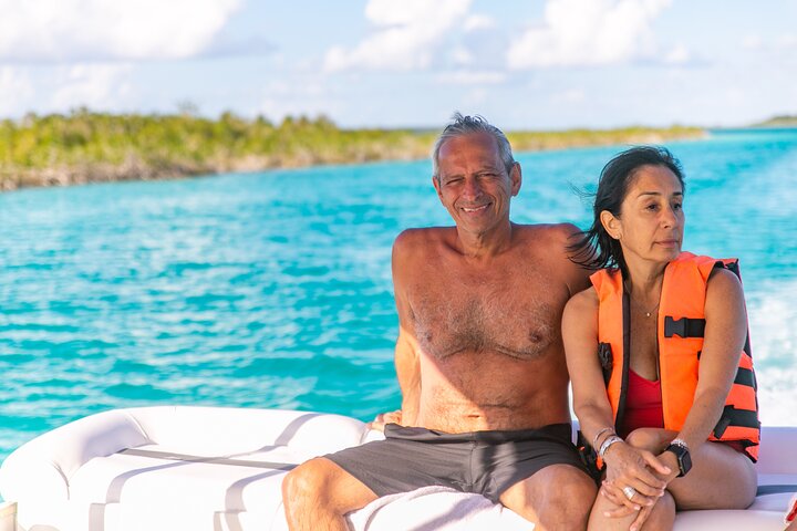 Bacalar 101- Private Tour of the Lagoon of the 7 Colors