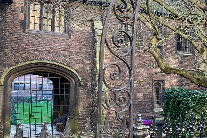Creepy Cambridge - Cambridge's Most Entertaining Ghost Walk