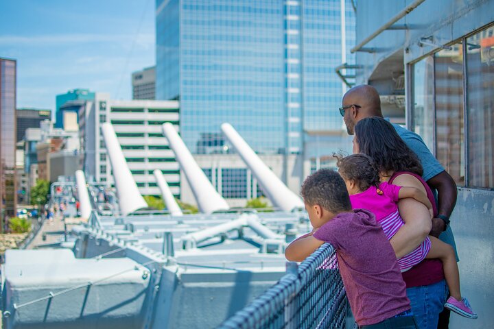 Norfolk's Combo Tickets - Virginia Zoo & Battleship Wisconsin