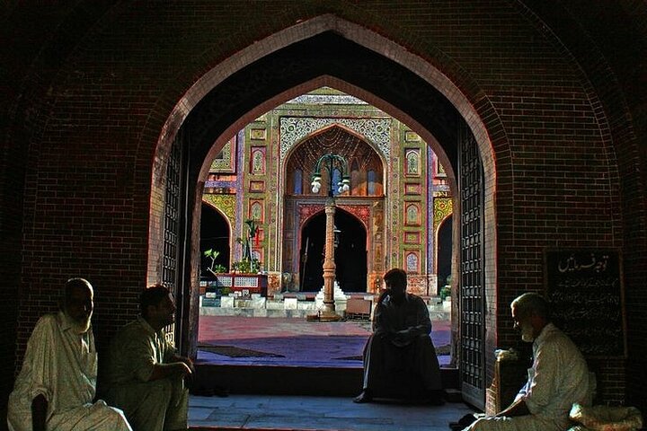 Lahore Full Day Sightseeing Tour