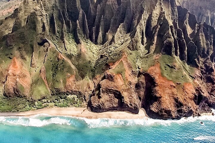 Kauai Private Doors Off Helicopter Tour: Ultimate Waterfalls