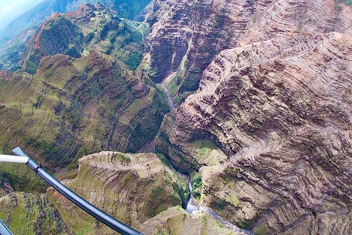 Kauai Private Doors Off Helicopter Tour: Ultimate Waterfalls