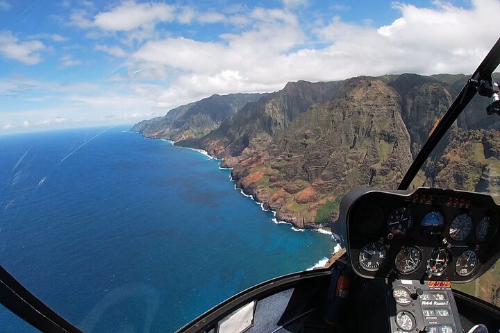 Kauai Private Doors Off Helicopter Tour: Ultimate Waterfalls