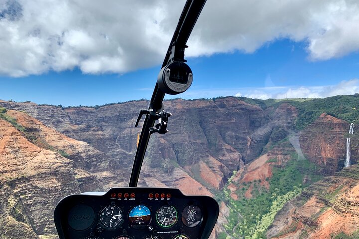 Kauai Private Doors Off Helicopter Tour: Ultimate Waterfalls
