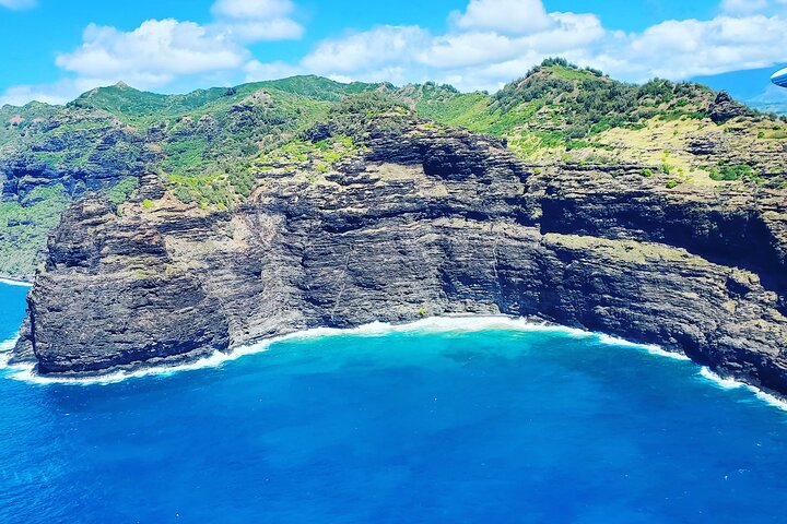 Kauai Private Doors Off Helicopter Tour: Ultimate Waterfalls