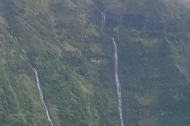 Kauai Private Doors Off Helicopter Tour: Ultimate Waterfalls