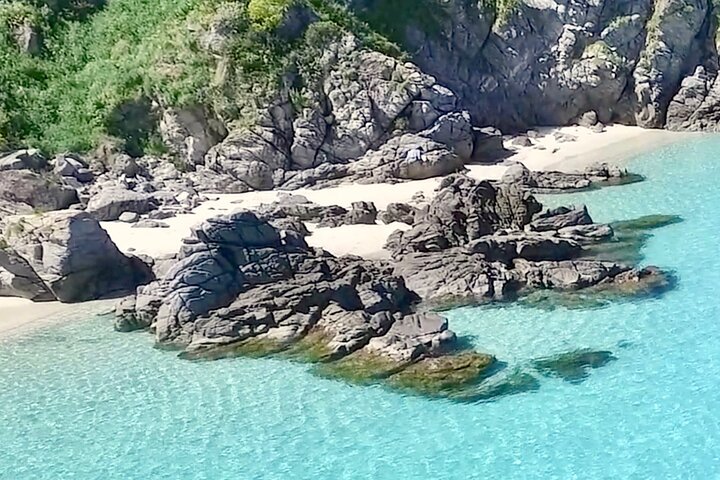 Tropea & Capo Vaticano Boat Tour with Snorkeling. Up to 12 Guests