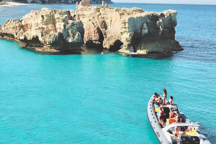 Tropea to Capo Vaticano, the Best Boat Tour. Max 8-12 Passengers