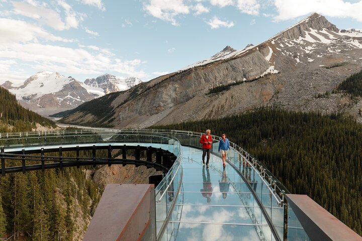Columbia Icefield Tour with Glacier Skywalk