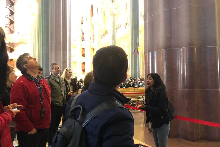 Sagrada Familia English Guided Tour & Optional Tower Access