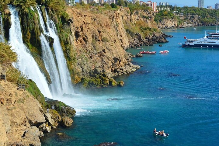 Belek: Falez Cliffs & Waterfalls Boat Trip with Lunch