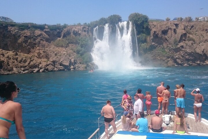 Belek: Falez Cliffs & Waterfalls Boat Trip with Lunch