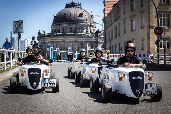 Berlin City Tour in a Mini Hotrod