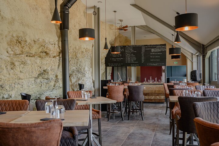 "AMBACIA CELLARS", Tour and Wine Tasting in Amboise, Loire Valley