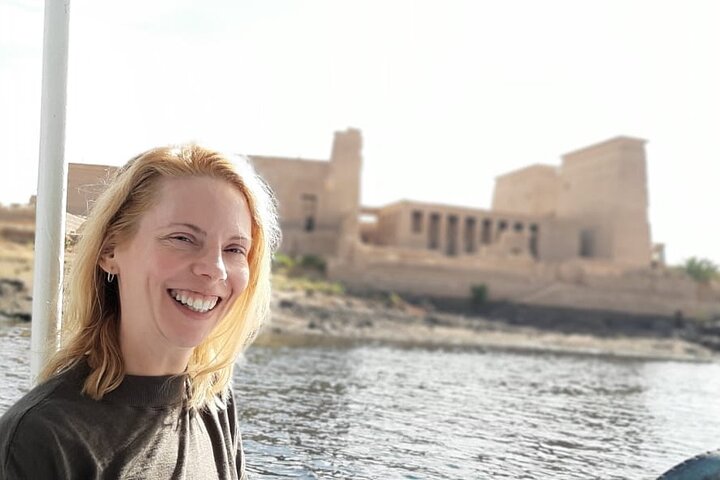 4-Day Nile Cruise sails Aswan to Luxor&Abu Simbel.Hot air Balloon
